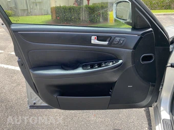 2013 Hyundai Genesis 3.8 Sedan - miniatura 14