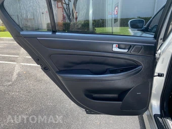 2013 Hyundai Genesis 3.8 Sedan - miniatura 19
