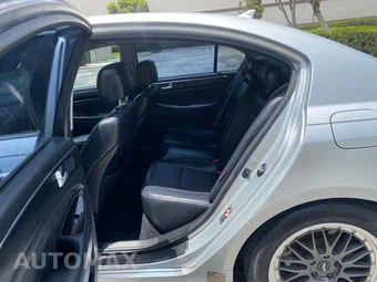 2013 Hyundai Genesis 3.8 Sedan - miniatura 20