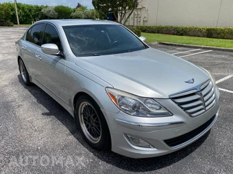 2013 Hyundai Genesis 3.8 Sedan - miniatura 4