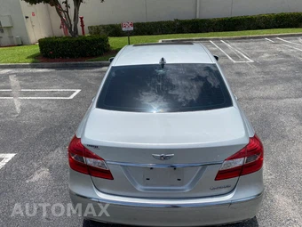 2013 Hyundai Genesis 3.8 Sedan - miniatura 7