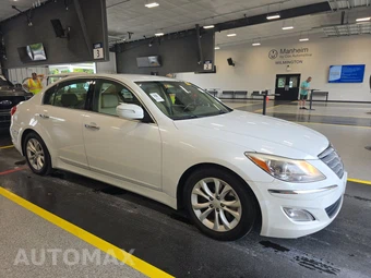 2013 Hyundai Genesis 3.8 Sedan – miniatura 3