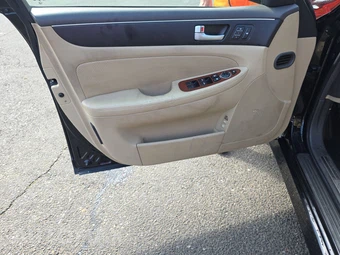 2013 Hyundai Genesis 3.8 Sedan - miniatura 9