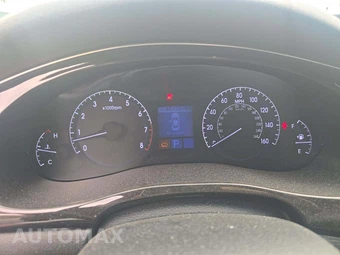 2013 Hyundai Genesis 3.8 Sedan – miniatura 6