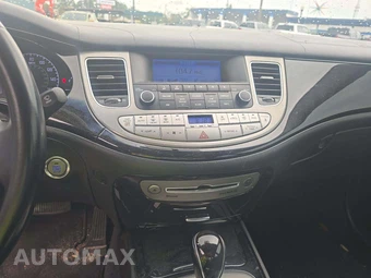 2013 Hyundai Genesis 3.8 Sedan – miniatura 7