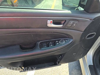 2013 Hyundai Genesis 5.0 R-Spec Sedan – miniatura 9