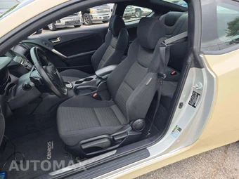 2013 Hyundai Genesis Coupe 2.0T – miniatura 6