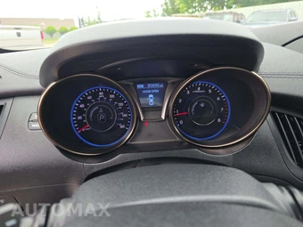 2013 Hyundai Genesis Coupe 2.0T – miniatura 9