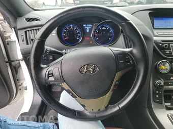 2013 Hyundai Genesis Coupe 2.0T R-Spec – miniatura 10