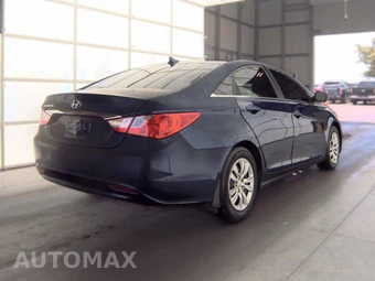 2013 Hyundai Sonata GLS - miniatura 4