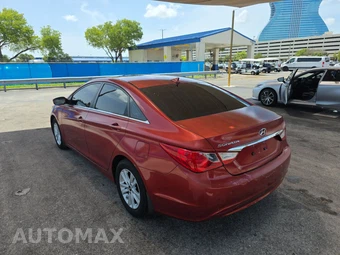 2013 Hyundai Sonata GLS – miniatura 6