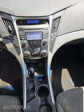 2013 Hyundai Sonata GLS – miniatura 7