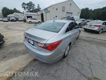 2013 Hyundai Sonata GLS - miniatura 3