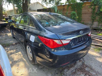 2013 Hyundai Sonata GLS – miniatura 2