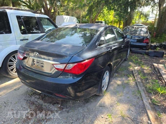 2013 Hyundai Sonata GLS – miniatura 3