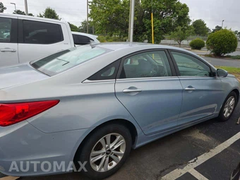 2013 Hyundai Sonata GLS - miniatura 4