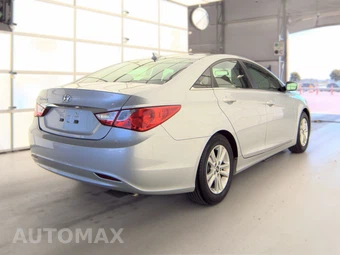 2013 Hyundai Sonata GLS - miniatura 4