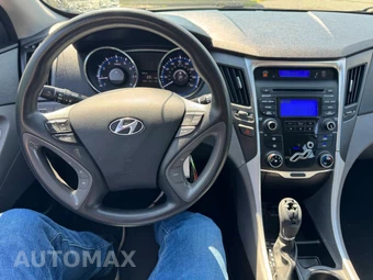 2013 Hyundai Sonata GLS - miniatura 32