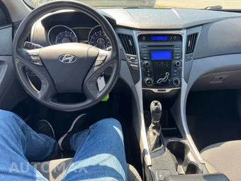 2013 Hyundai Sonata GLS - miniatura 5