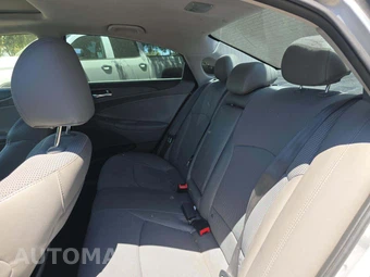 2013 Hyundai Sonata SE - miniatura 10