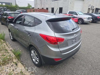 2013 Hyundai Tucson GL – miniatura 2