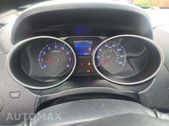 2013 Hyundai Tucson GL – miniatura 9
