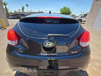 2013 Hyundai Veloster Turbo w/Black Interior – miniatura 11