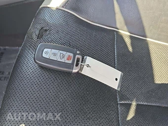 2013 Hyundai Veloster Turbo w/Black Interior – miniatura 5