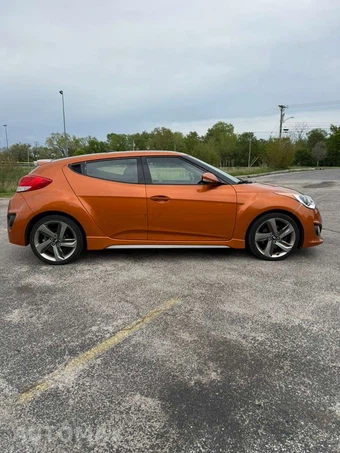 2013 Hyundai Veloster Turbo w/Black Interior - miniatura 7