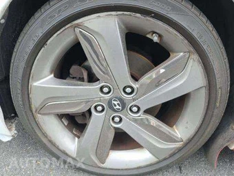 2013 Hyundai Veloster Turbo w/Blue Interior – miniatura 24