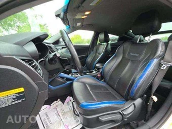 2013 Hyundai Veloster Turbo w/Blue Interior – miniatura 7