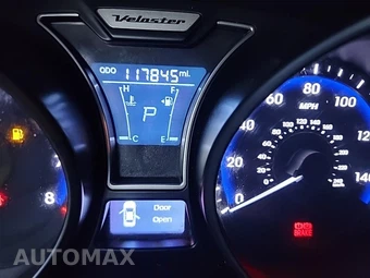 2013 Hyundai Veloster Turbo w/Blue Interior – miniatura 15