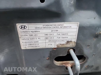 2013 Hyundai Veloster Turbo w/Blue Interior – miniatura 33