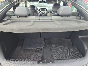 2013 Hyundai Veloster w/Black Interior – miniatura 16