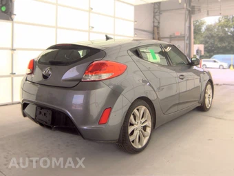 2013 Hyundai Veloster w/Black Interior – miniatura 4