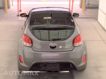 2013 Hyundai Veloster w/Black Interior – miniatura 5