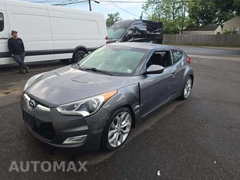 2013 Hyundai Veloster w/Black Interior