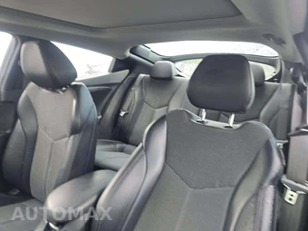 2013 Hyundai Veloster w/Black Interior – miniatura 11