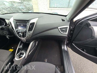 2013 Hyundai Veloster w/Black Interior – miniatura 19