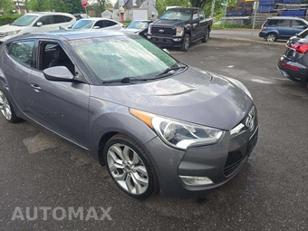 2013 Hyundai Veloster w/Black Interior – miniatura 4