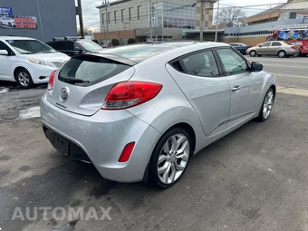2013 Hyundai Veloster w/Black Interior - miniatura 5