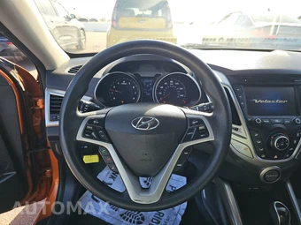 2013 Hyundai Veloster w/Black Interior – miniatura 10