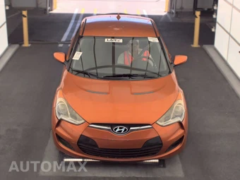 2013 Hyundai Veloster w/Black Interior – miniatura 2