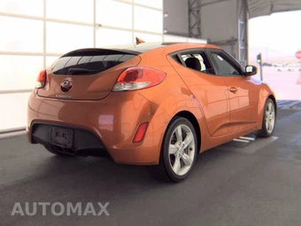 2013 Hyundai Veloster w/Black Interior – miniatura 4