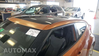 2013 Hyundai Veloster w/Black Interior – miniatura 21