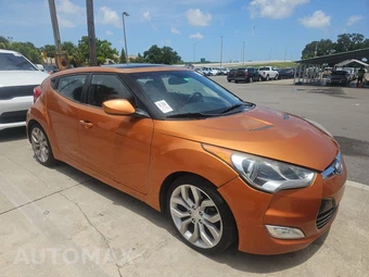 2013 Hyundai Veloster w/Black Interior – miniatura 3