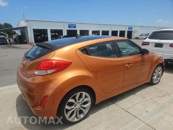 2013 Hyundai Veloster w/Black Interior – miniatura 4