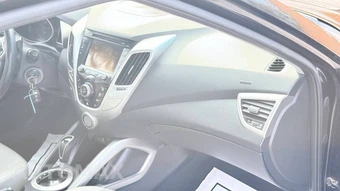 2013 Hyundai Veloster w/Gray Interior - miniatura 16