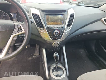 2013 Hyundai Veloster w/Gray Interior – miniatura 11