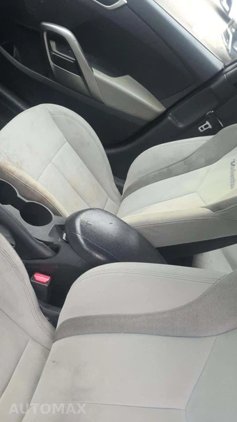 2013 Hyundai Veloster w/Gray Interior – miniatura 26